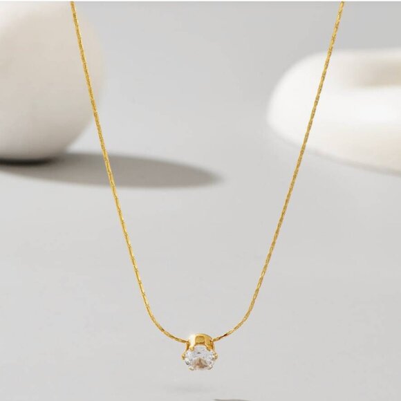 18K Gold Plated Stainless Steel Necklace - Picture 5 of 5